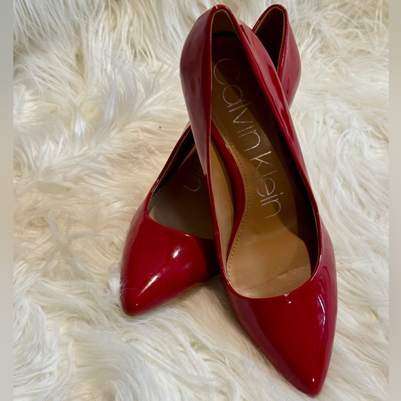 Calvin Klein Bold Red Heels - Picture 3 of 7